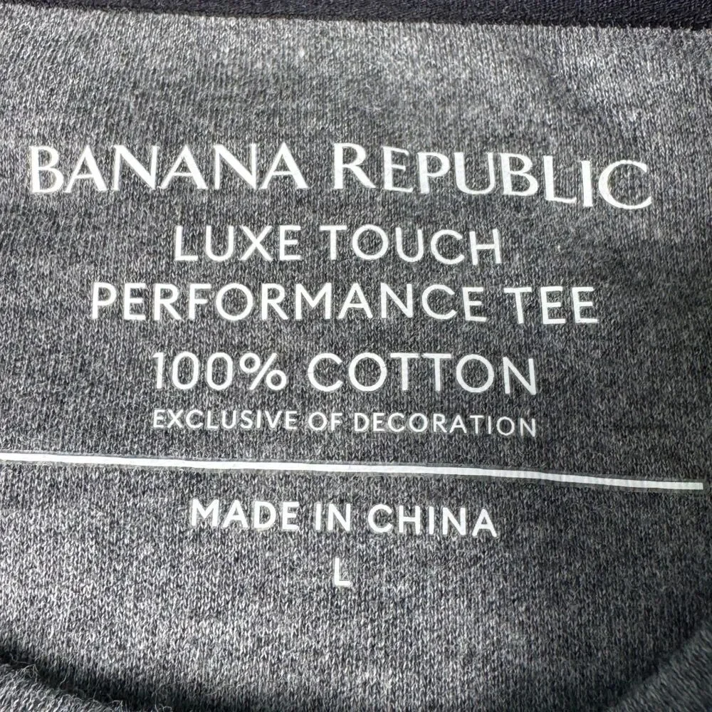 Banana Republic Men's L Luxe Touch Performance Tee 100% Cotton Gray Knit Logo